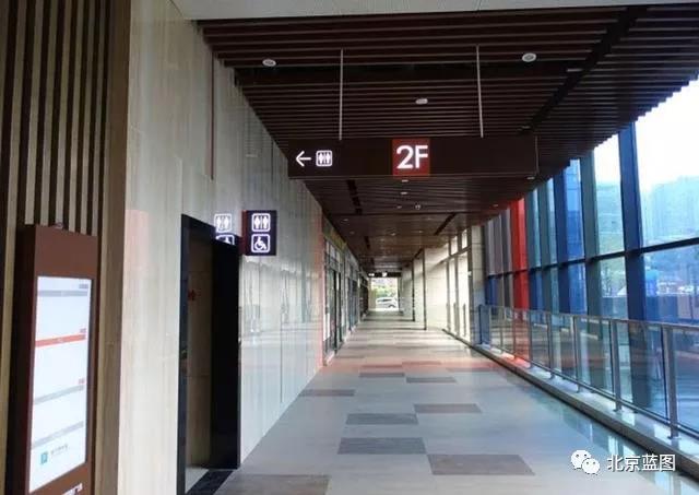 亞克力標(biāo)識牌的優(yōu)點很多，缺點你也要知道
